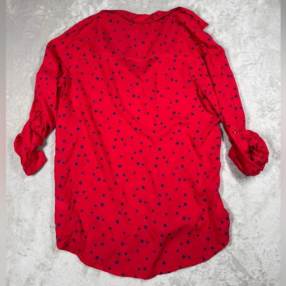 Old Navy Red Blue Stars Collared Buttoned Neckline Rolled Sleeves Blouse Top XS - Picture 8 of 14